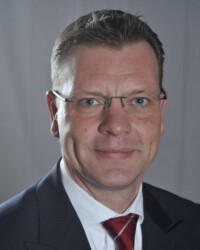 1. Vorsitzender<br>
<a href="mailto:Vorsitzender@gsv-finnentrop.de">EMail</a><br>
Tel. (mobil) <p>01 70 / 5 08 80 00